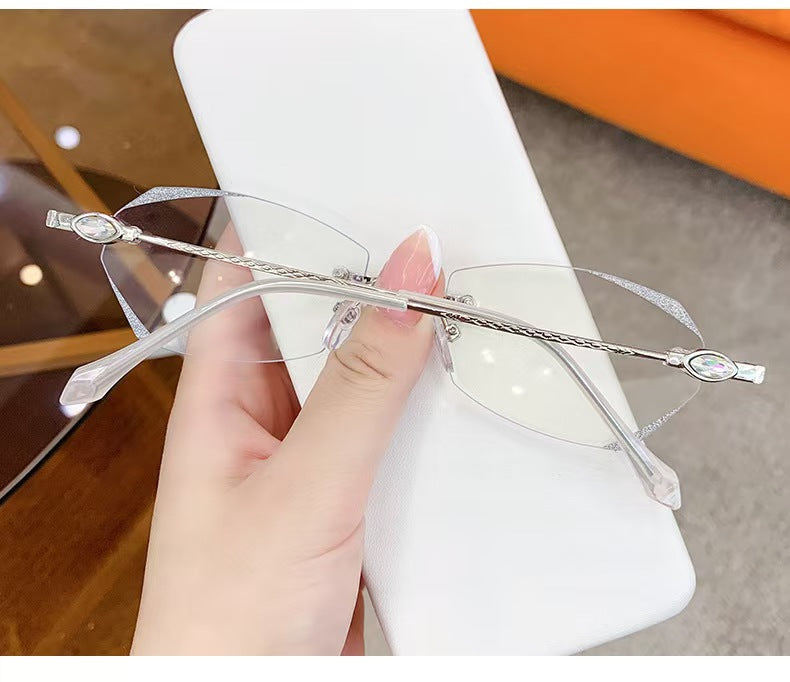 Lowest price of 2026 🔥 High-end titanium alloy frameless reading glasses with beveled edges 👍 Blocks blue light, radiation, and ultraviolet rays, relieving eye fatigue 👓️